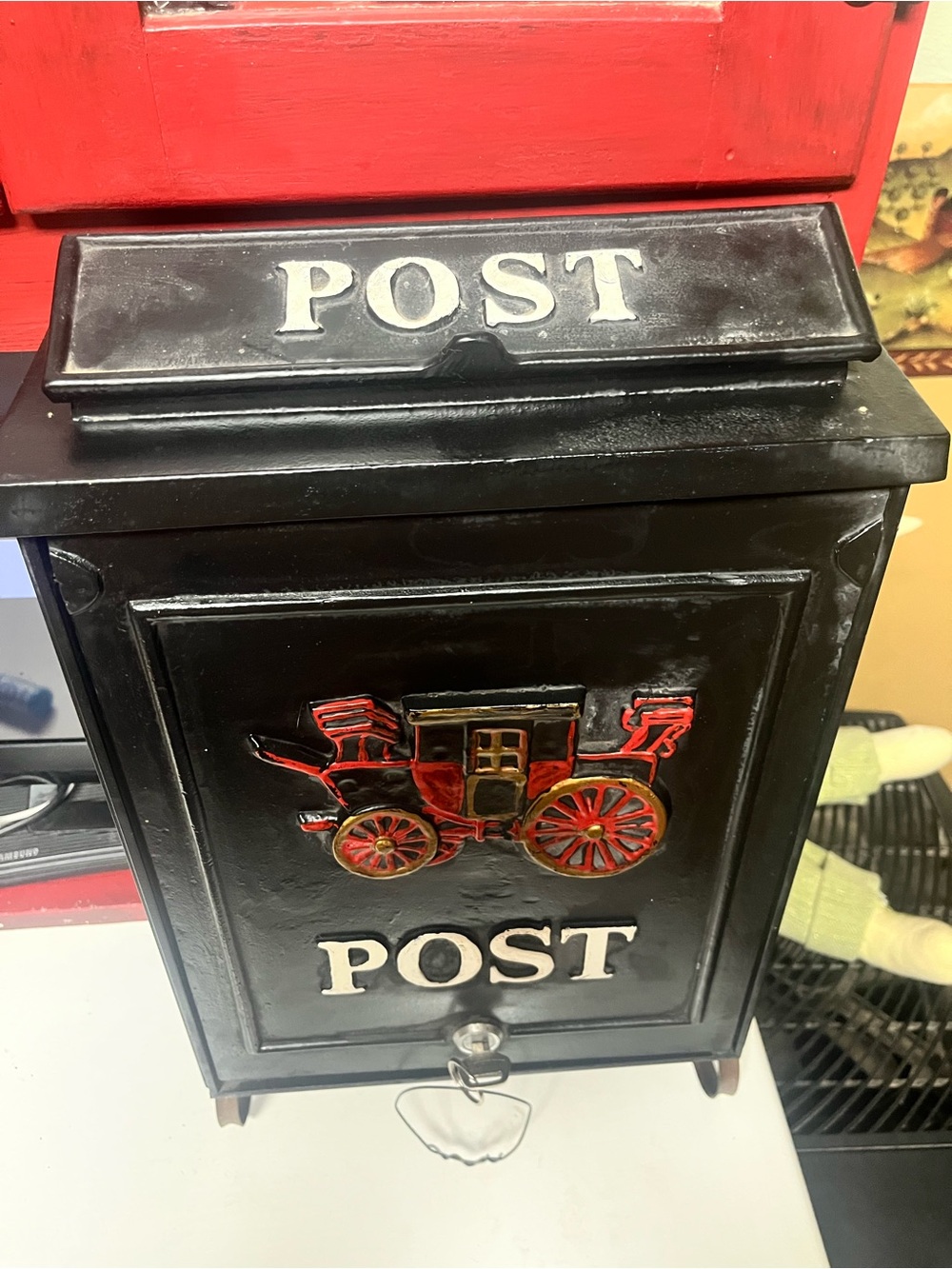 Royal post mail box
